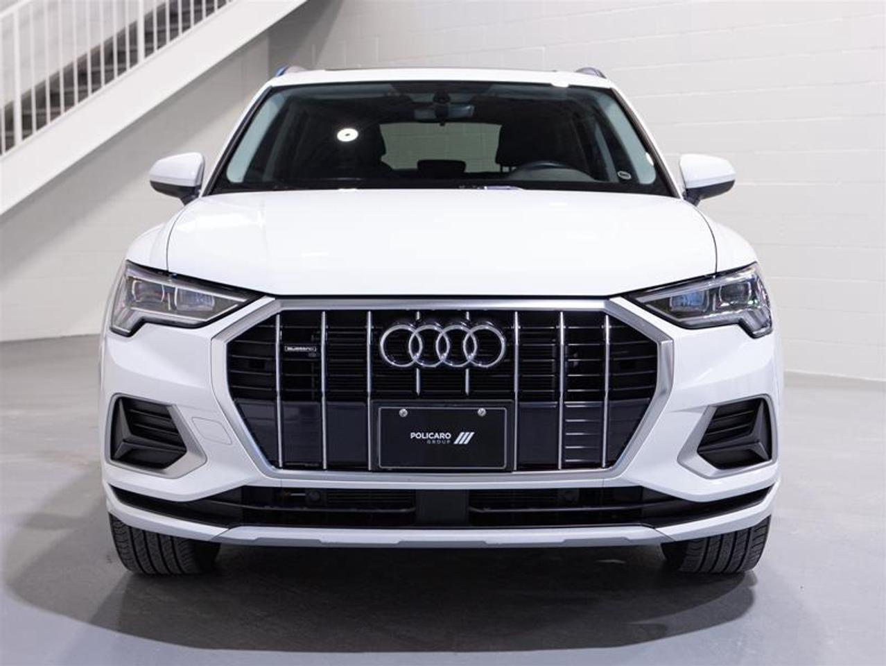 2022 Audi Q3 45 2.0T Komfort quattro 8sp Tiptronic Photo