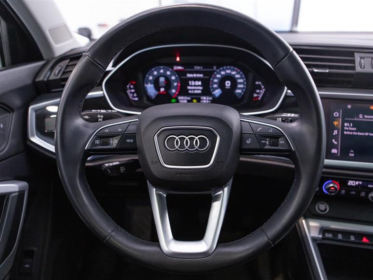 2022 Audi Q3 45 2.0T Komfort quattro 8sp Tiptronic Photo