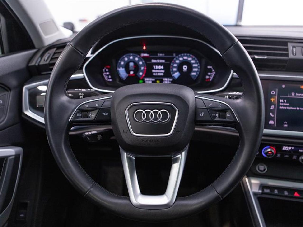 2022 Audi Q3 45 2.0T Komfort quattro 8sp Tiptronic Photo