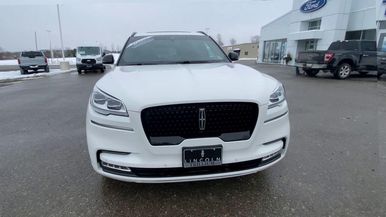 2022 Lincoln Aviator Reserve Photo2