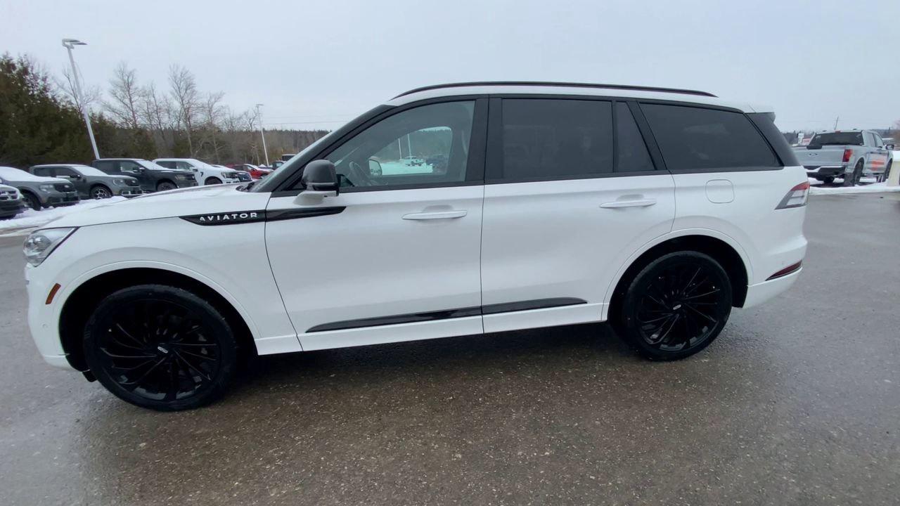 2022 Lincoln Aviator Reserve Photo4