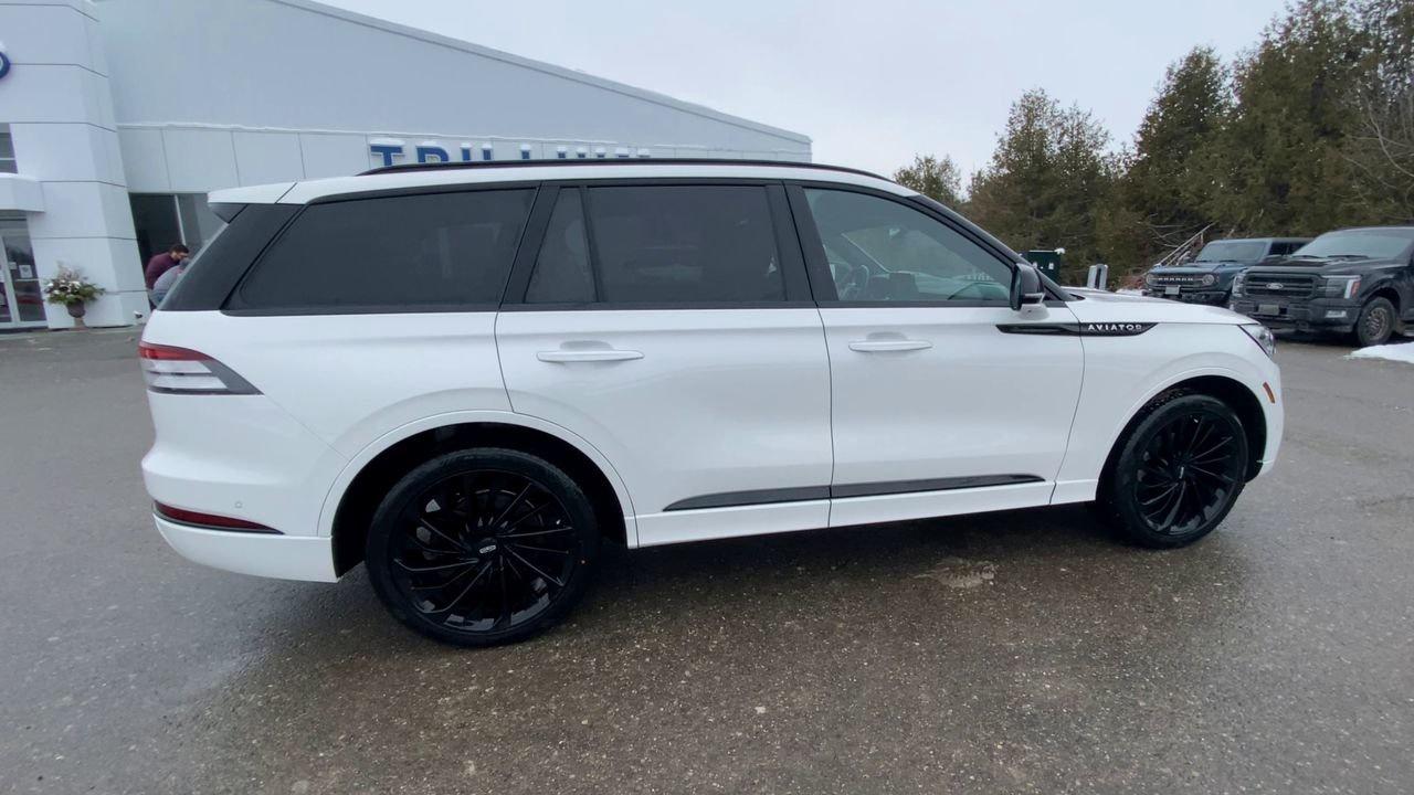 2022 Lincoln Aviator Reserve Photo