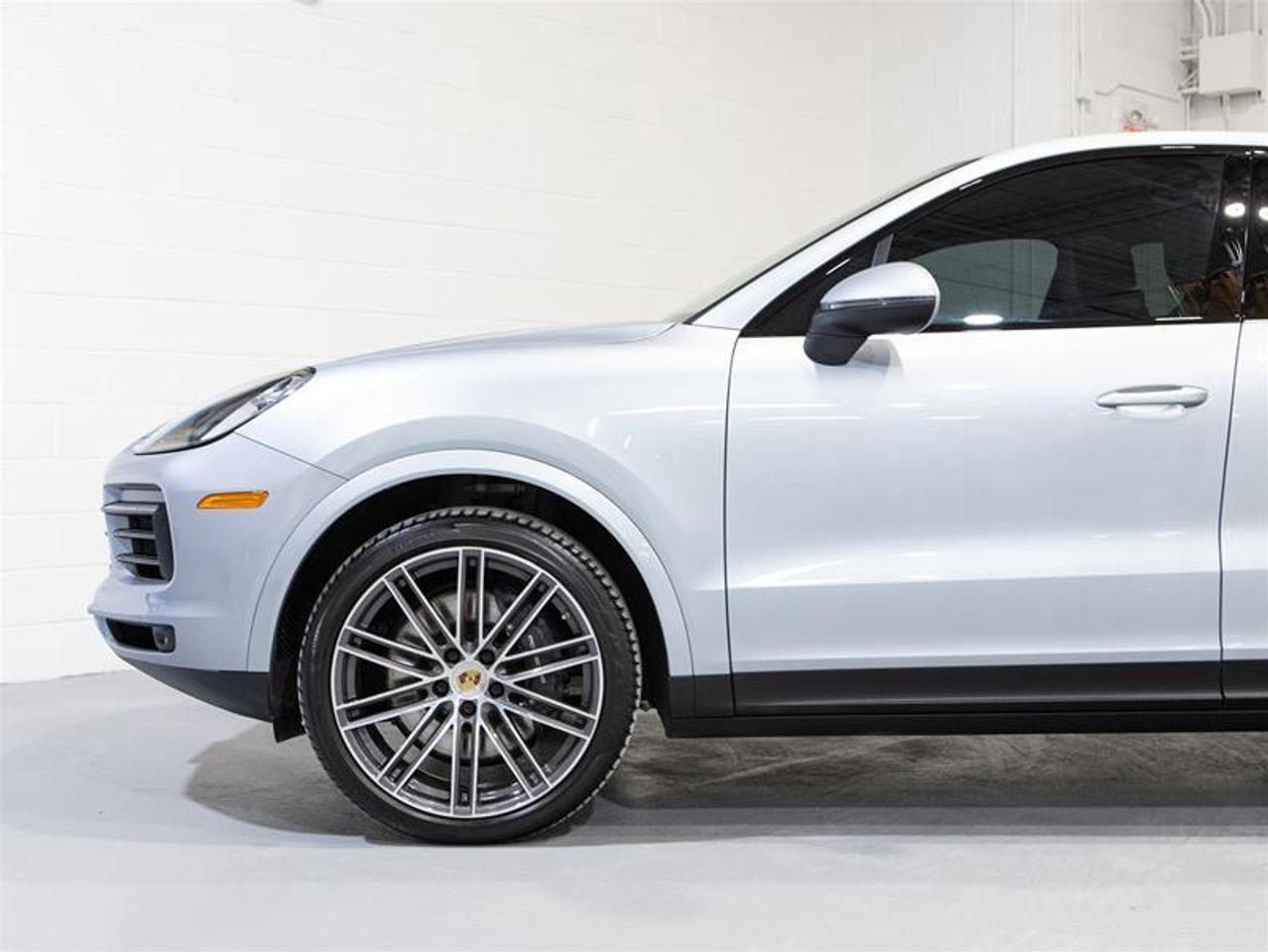 2023 Porsche Cayenne Coupe Photo