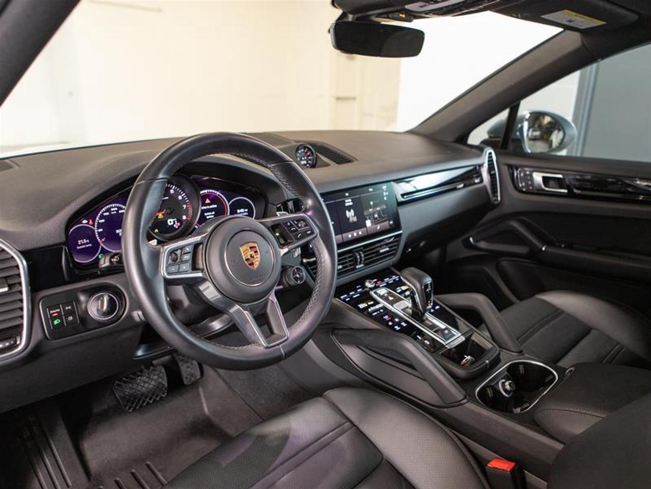 2023 Porsche Cayenne Coupe Photo