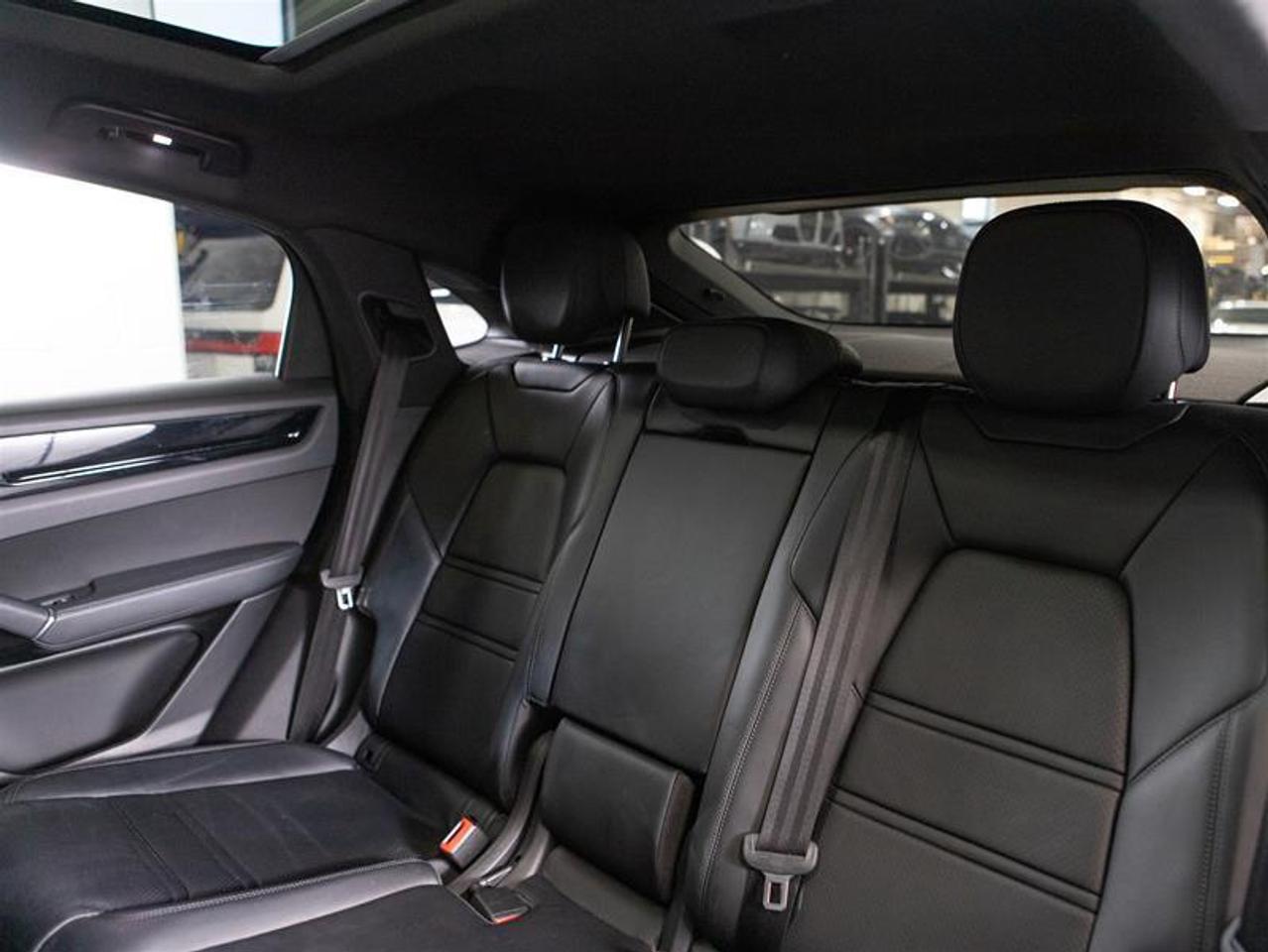 2023 Porsche Cayenne Coupe Photo