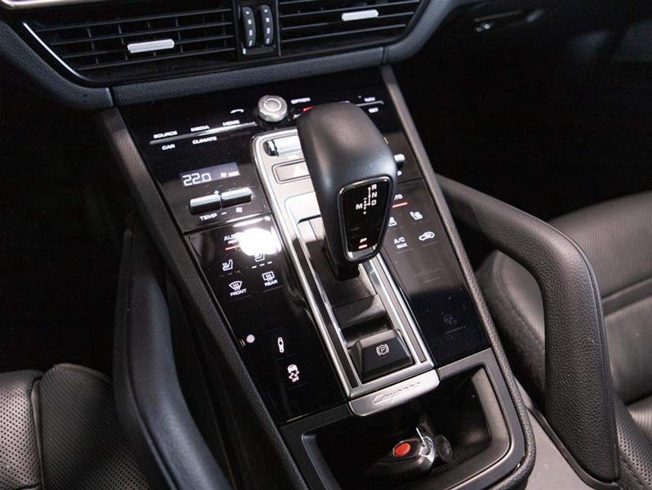 2023 Porsche Cayenne Coupe Photo