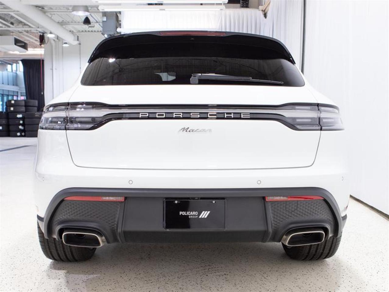 2026 Porsche Macan AWD Photo