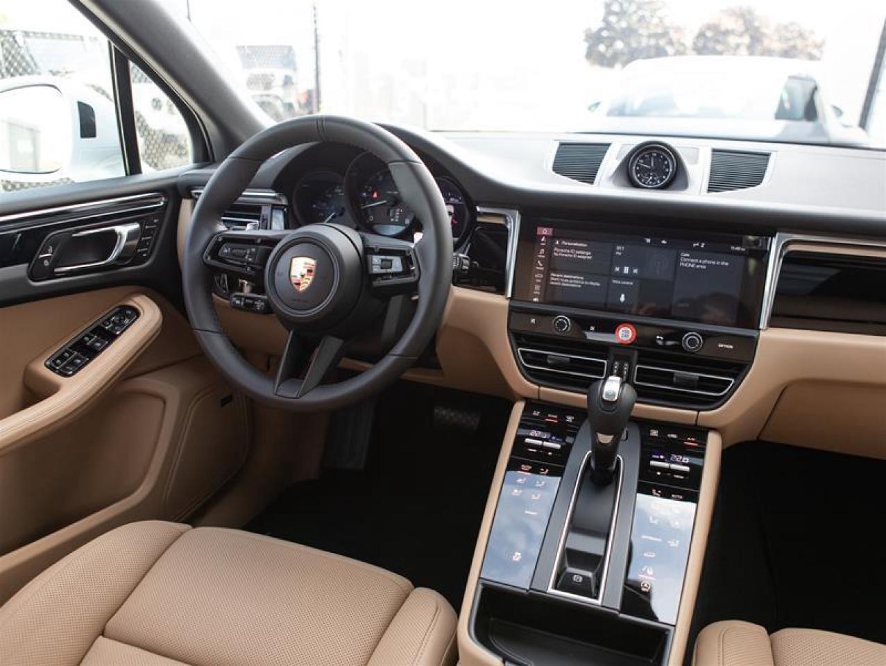 2026 Porsche Macan AWD Photo