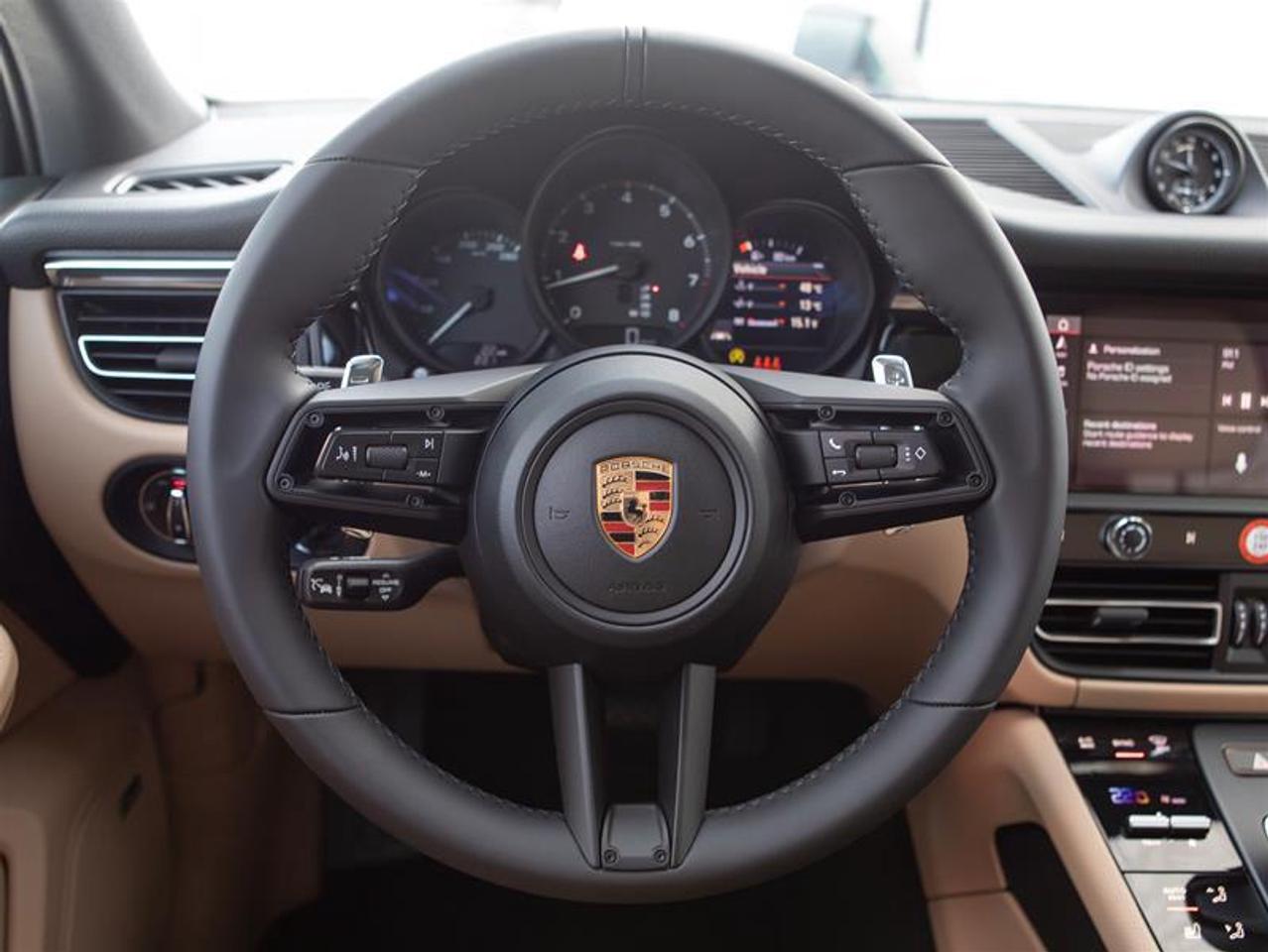 2026 Porsche Macan AWD Photo