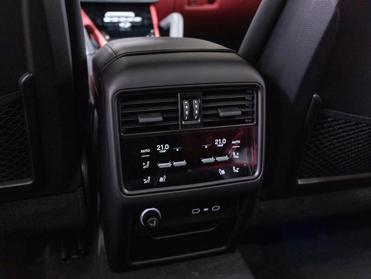 2026 Porsche Cayenne AWD Photo