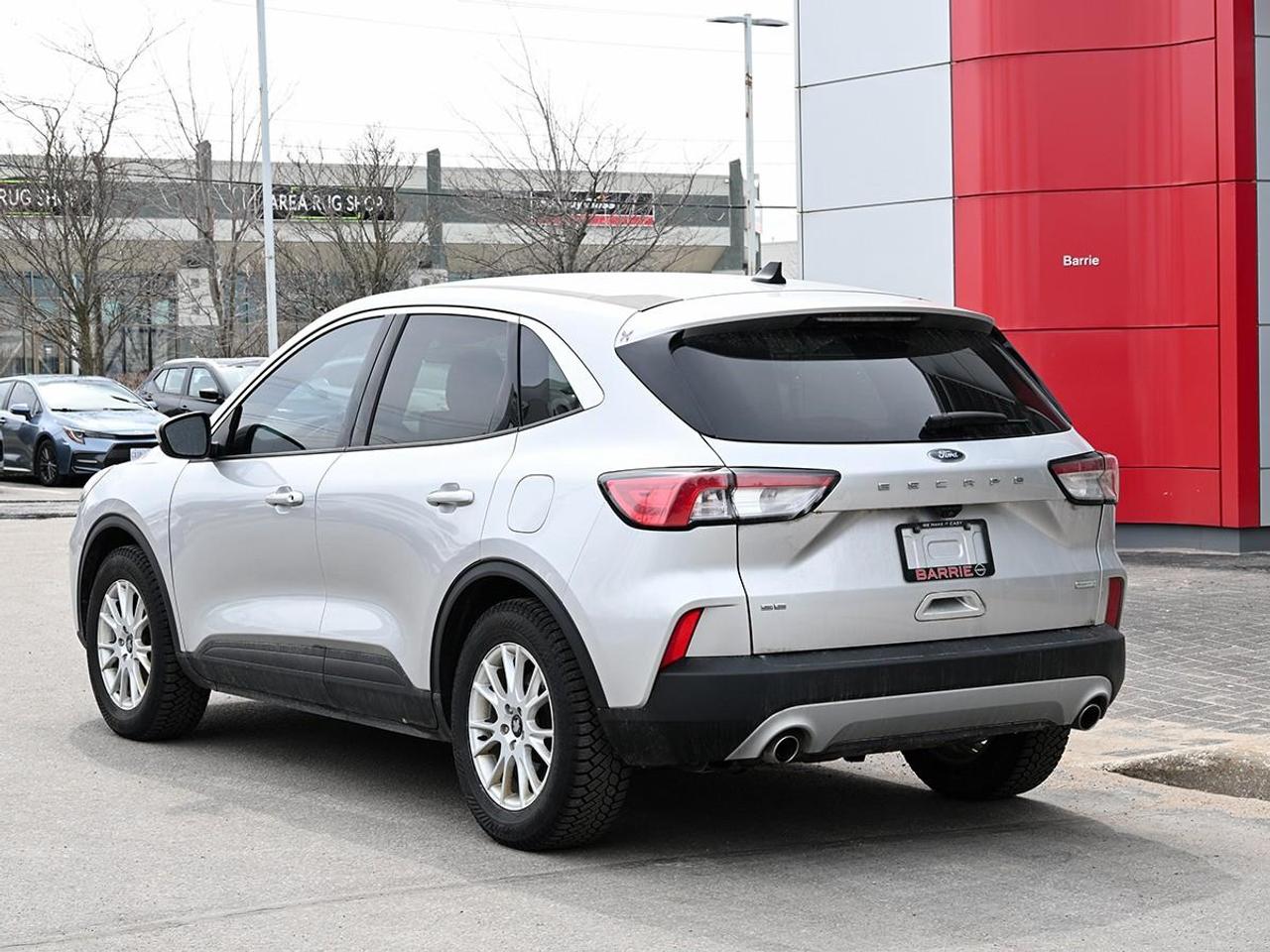 2020 Ford Escape SE 4dr Front-wheel Drive Photo