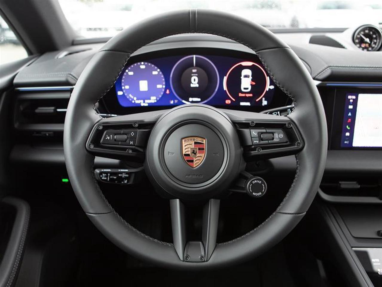 2025 Porsche Macan Electric 4 AWD Photo