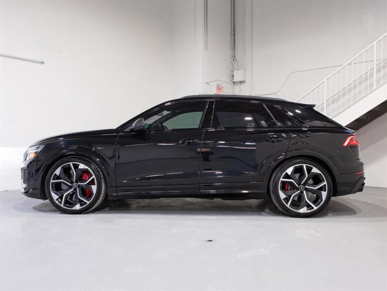 2022 Audi RS Q8 4.0T quattro 8sp Tiptronic Photo4