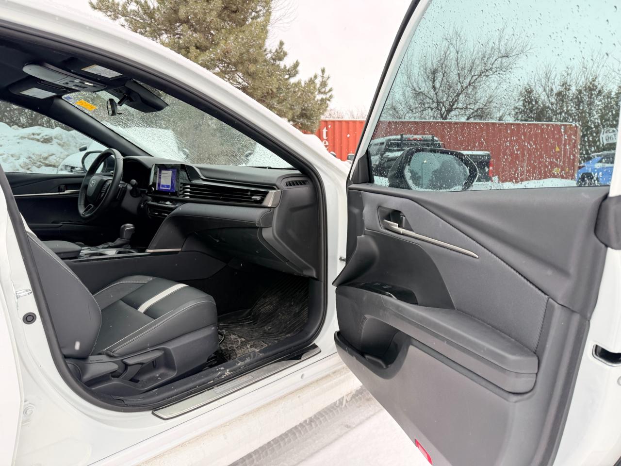 2025 Toyota Camry SE 4dr Front-Wheel Drive Sedan Photo