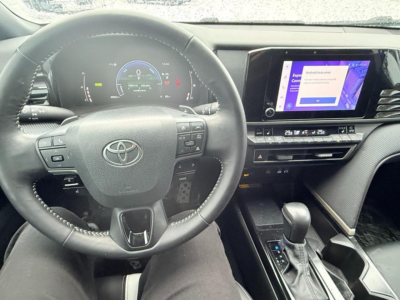 2025 Toyota Camry SE 4dr Front-Wheel Drive Sedan Photo