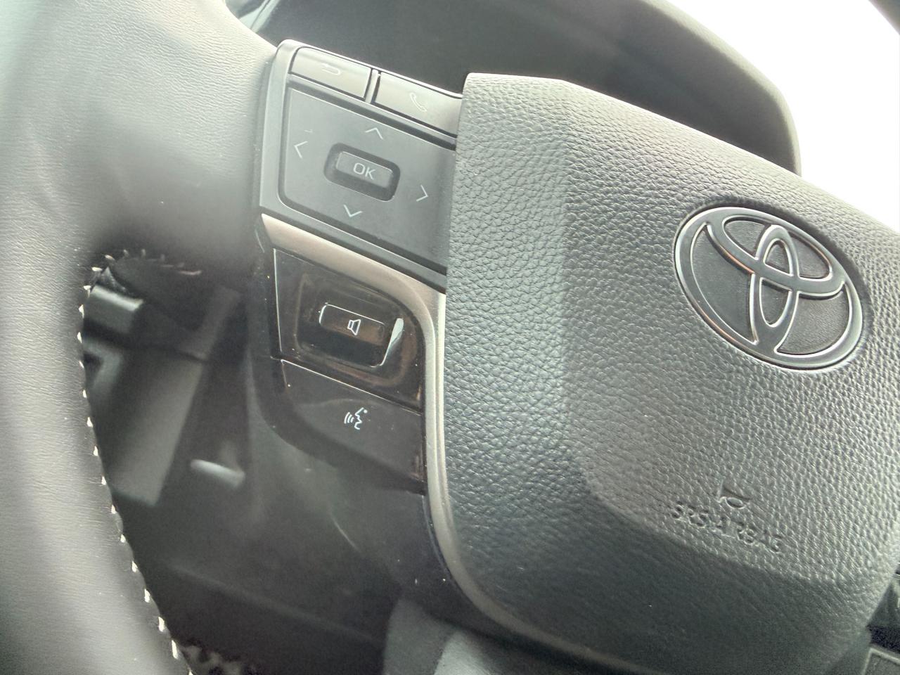 2025 Toyota Camry SE 4dr Front-Wheel Drive Sedan Photo