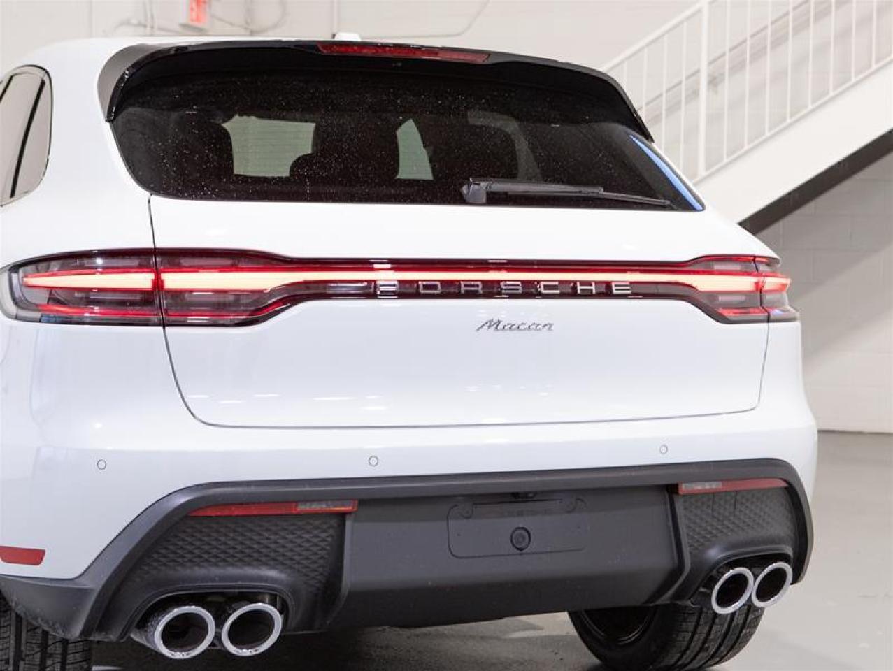 2026 Porsche Macan AWD Photo