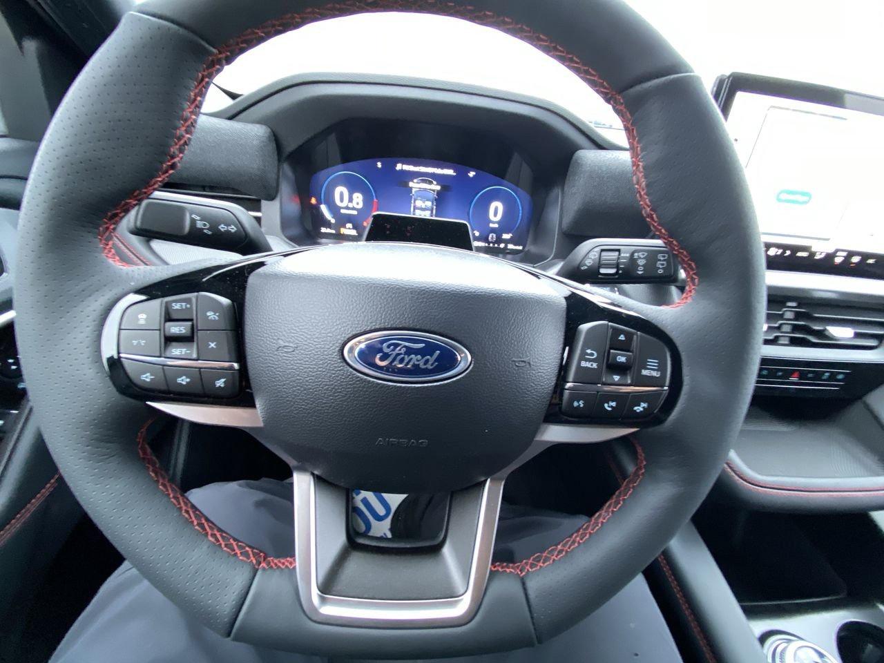 2026 Ford Explorer ST-Line Photo