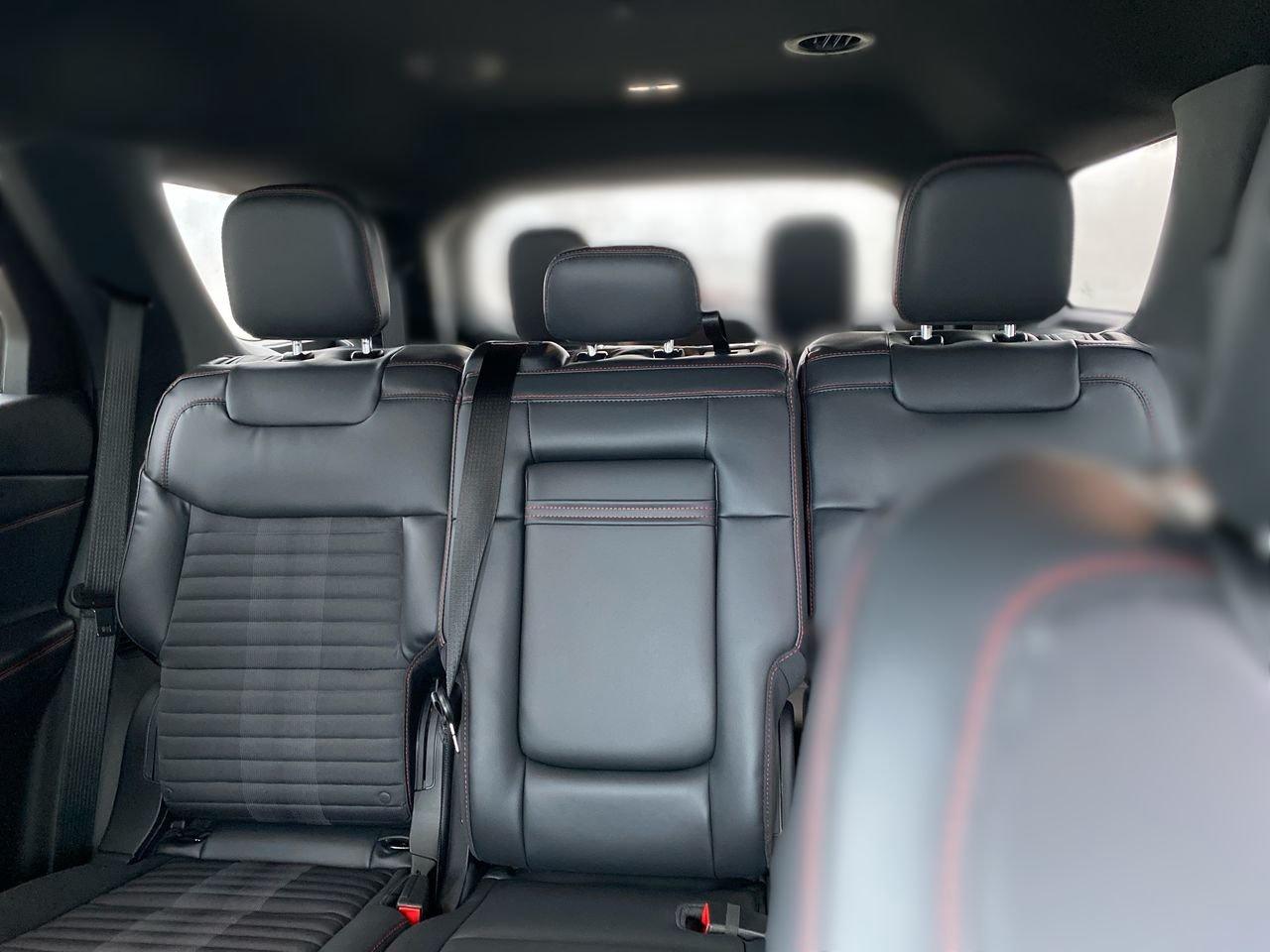 2026 Ford Explorer ST-Line Photo