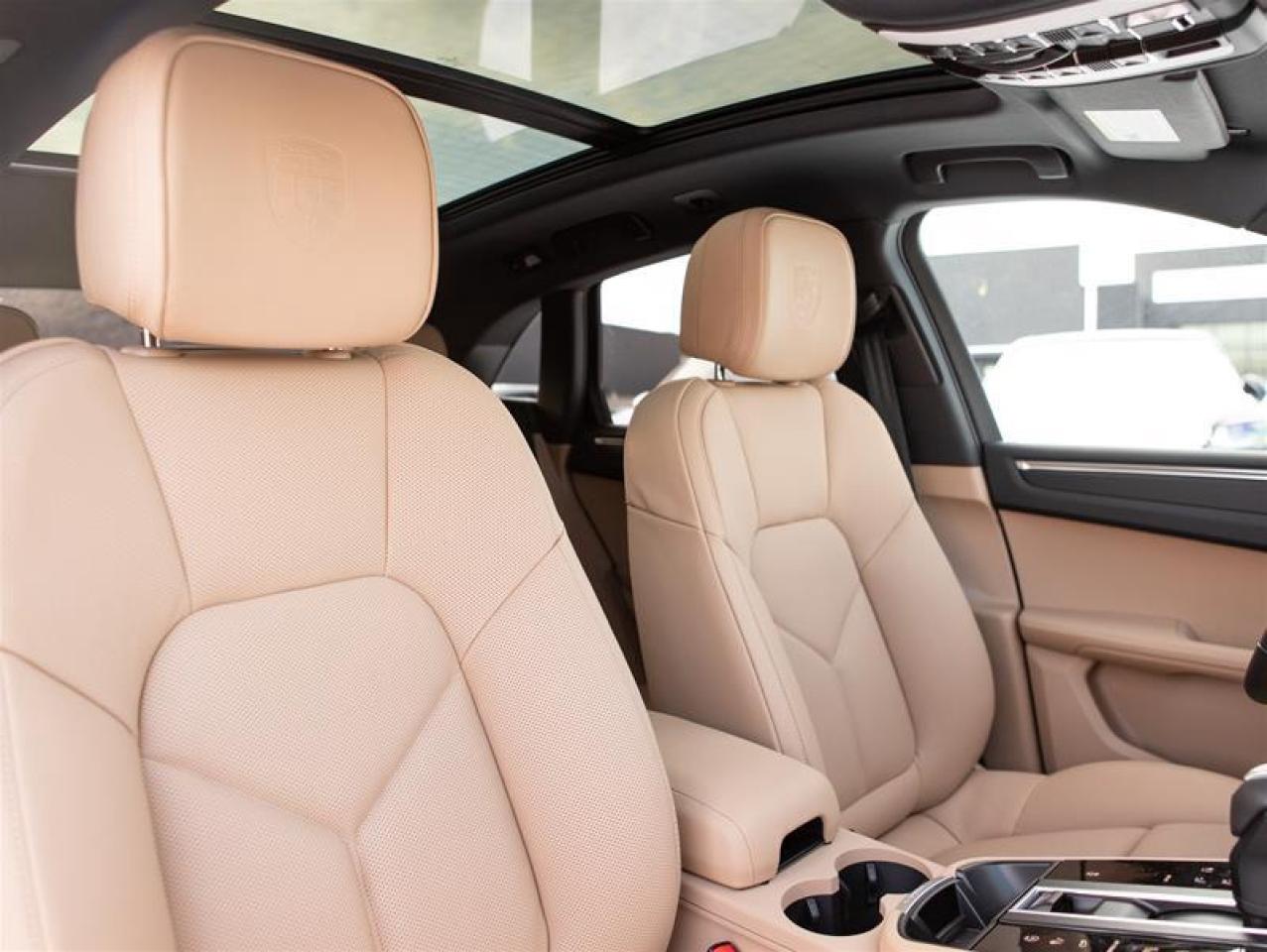 2026 Porsche Macan AWD Photo