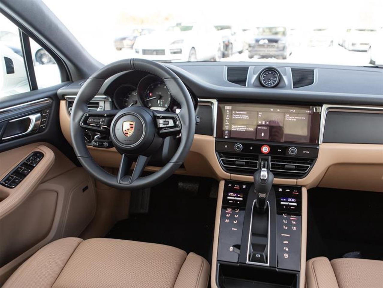 2026 Porsche Macan AWD Photo