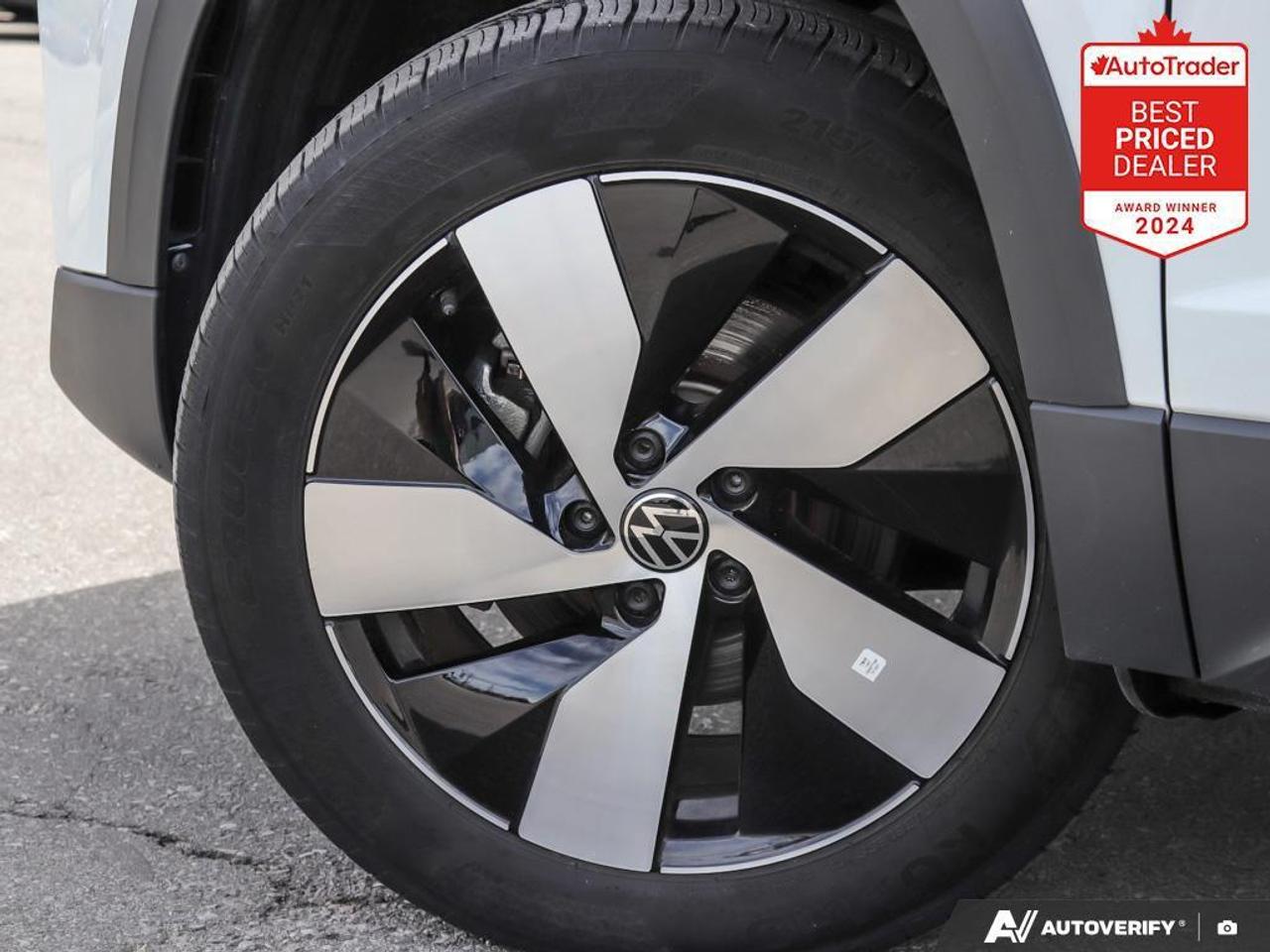 2025 Volkswagen Taos Trendline 4dr All-Wheel Drive 4MOTION Photo