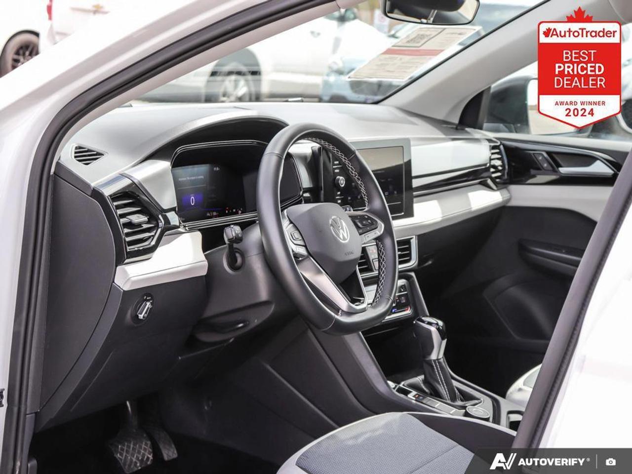 2025 Volkswagen Taos Trendline 4dr All-Wheel Drive 4MOTION Photo