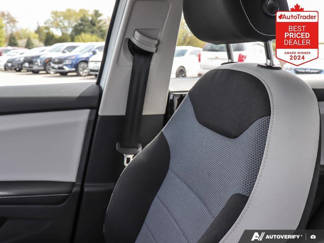 2025 Volkswagen Taos Trendline 4dr All-Wheel Drive 4MOTION Photo