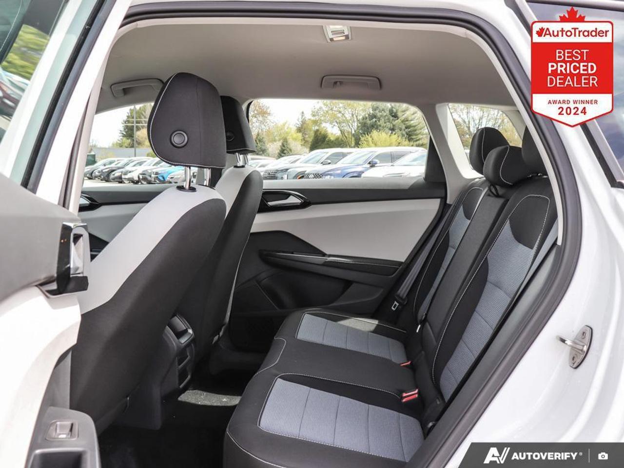 2025 Volkswagen Taos Trendline 4dr All-Wheel Drive 4MOTION Photo