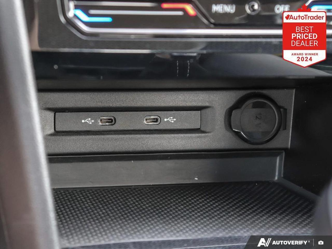 2025 Volkswagen Taos Trendline 4dr All-Wheel Drive 4MOTION Photo