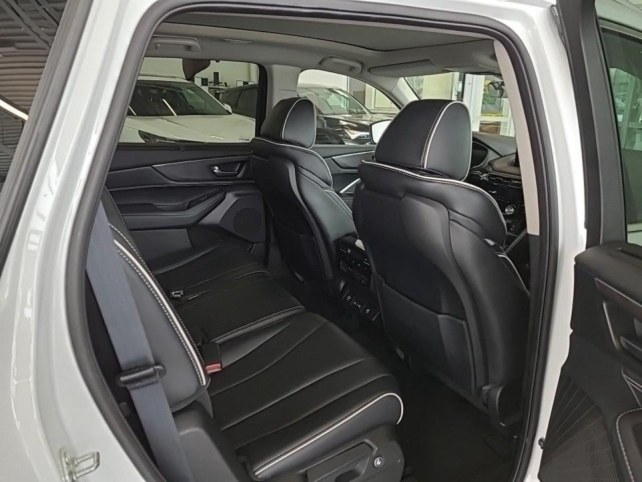 2022 Acura MDX Platinum Elite SH-AWD (SORRY SOLD SOLD SOLD) Photo