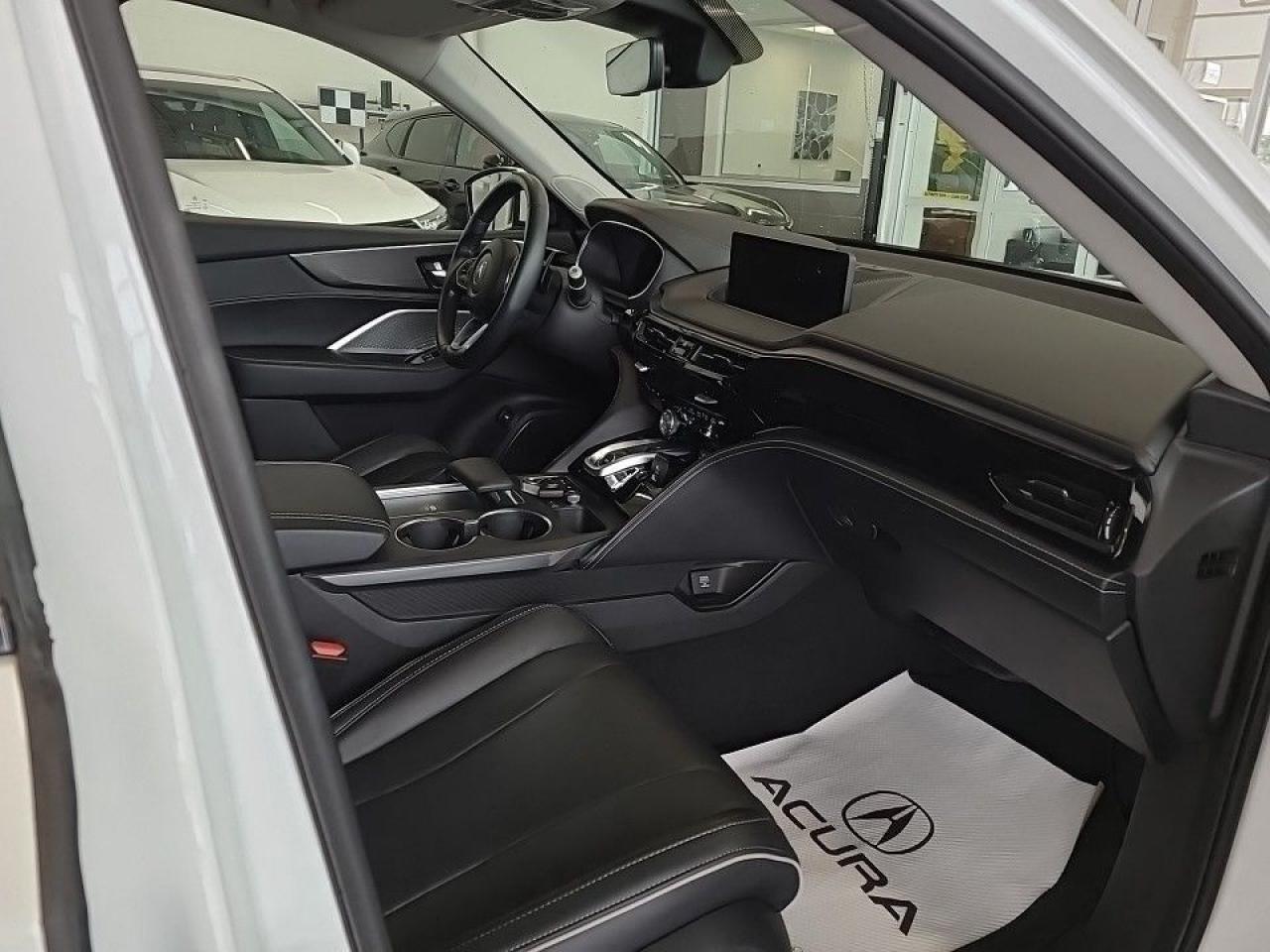 2022 Acura MDX Platinum Elite SH-AWD (SORRY SOLD SOLD SOLD) Photo