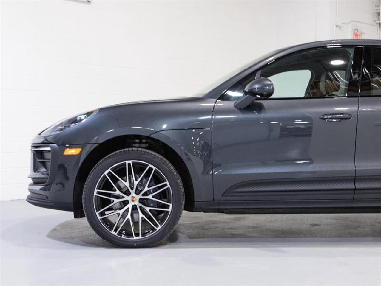2026 Porsche Macan AWD Photo