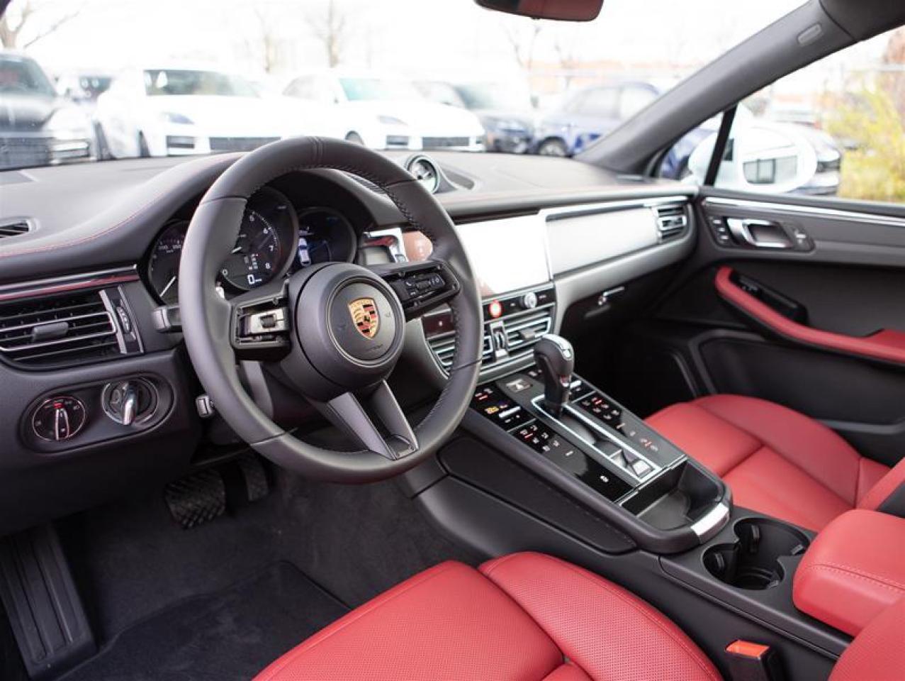 2026 Porsche Macan AWD Photo