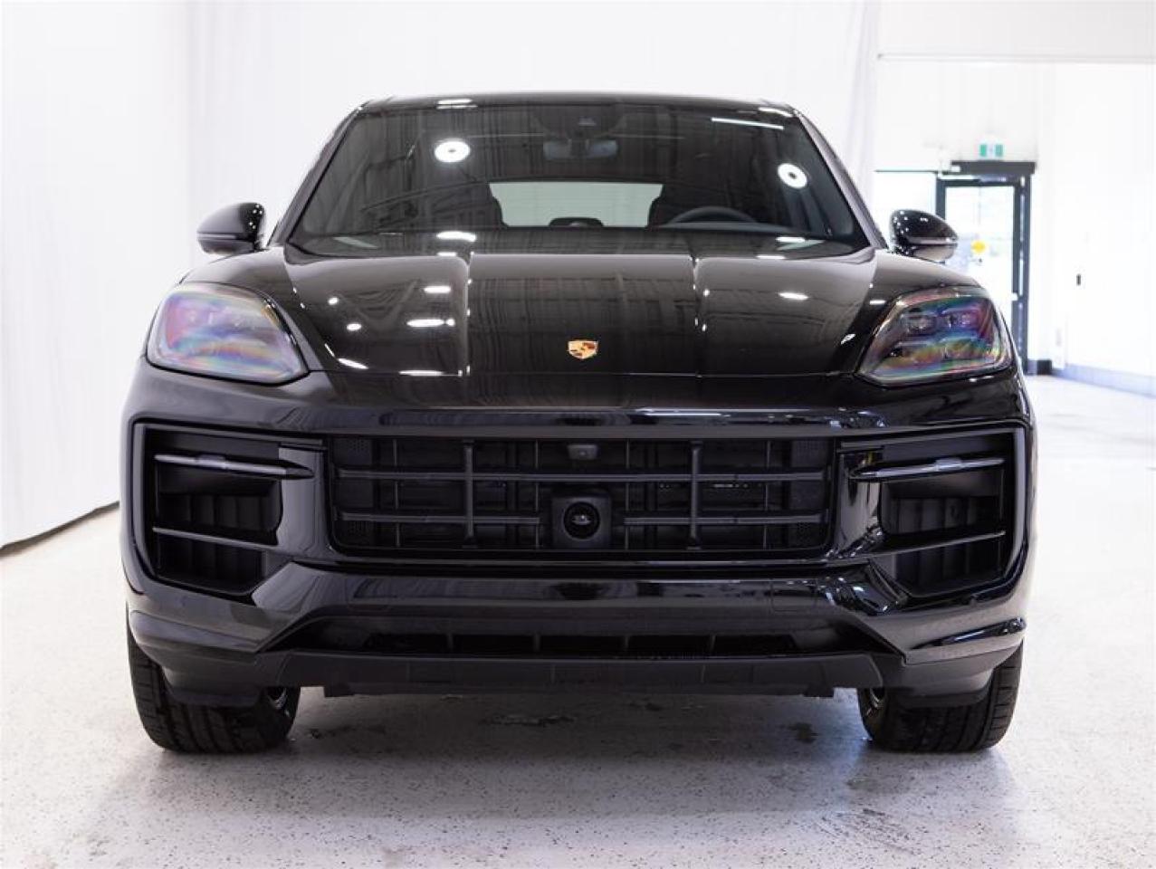 2026 Porsche Cayenne e-Hybrid AWD Photo