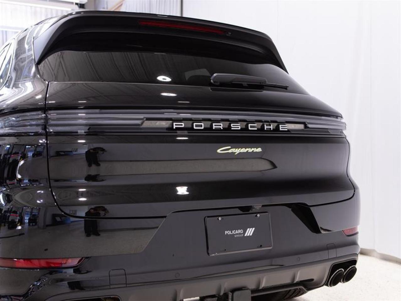 2026 Porsche Cayenne e-Hybrid AWD Photo