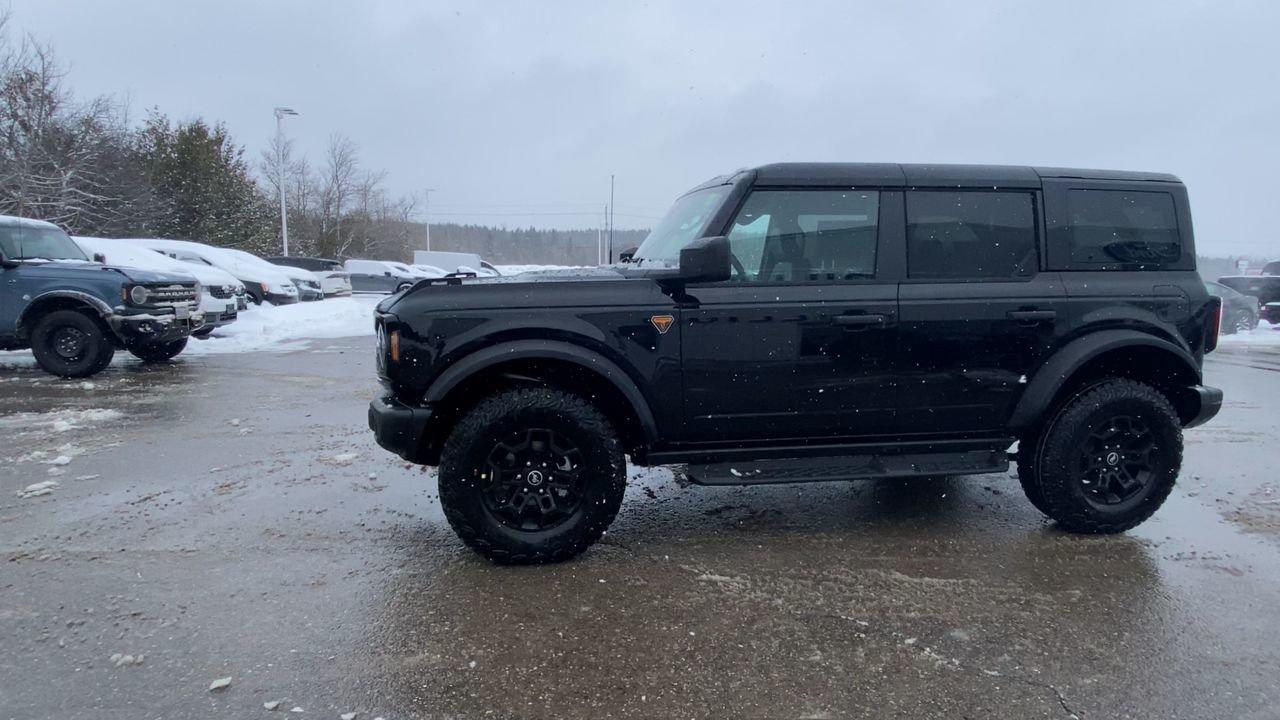 2026 Ford Bronco Badlands Photo4