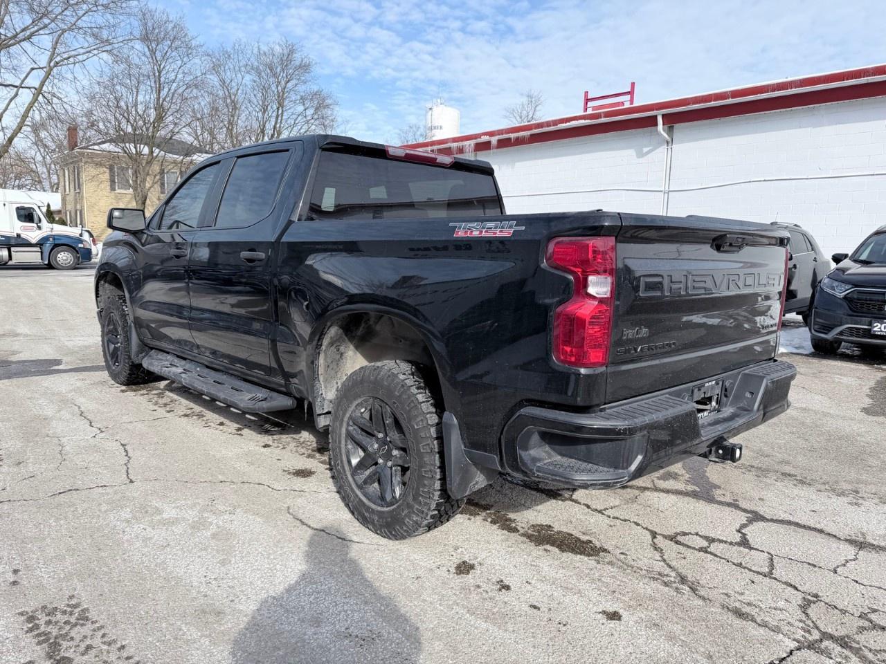 2023 Chevrolet Silverado 1500 Crew Cab Short Box 4-Wheel Drive Custom Trail Boss Photo