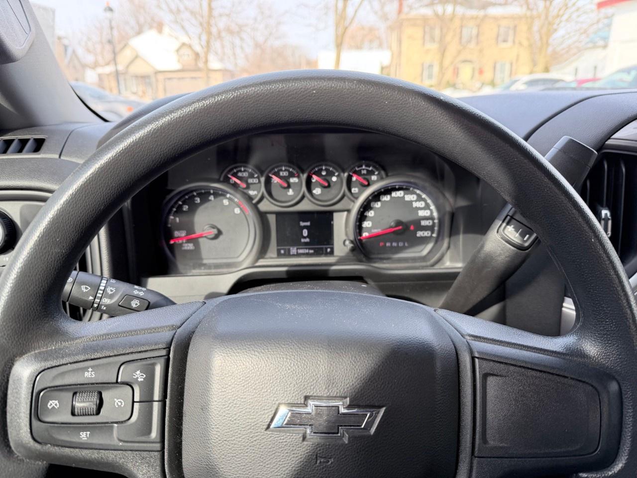 2023 Chevrolet Silverado 1500 Crew Cab Short Box 4-Wheel Drive Custom Trail Boss Photo