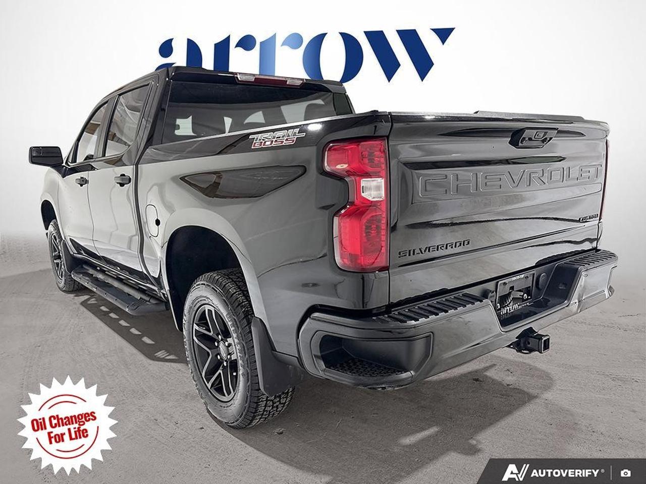2023 Chevrolet Silverado 1500 Crew Cab Short Box 4-Wheel Drive Custom Trail Boss Photo