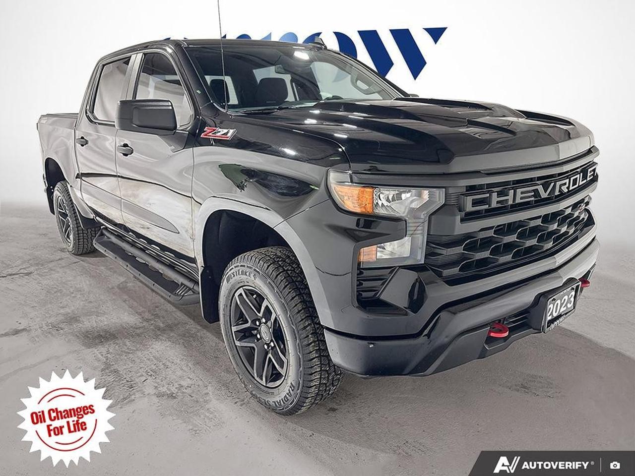 2023 Chevrolet Silverado 1500 Crew Cab Short Box 4-Wheel Drive Custom Trail Boss Photo