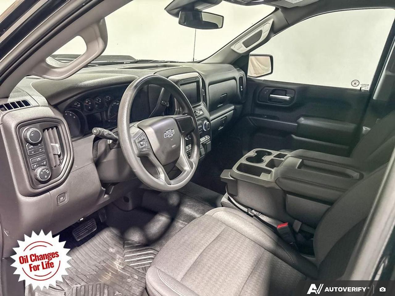 2023 Chevrolet Silverado 1500 Crew Cab Short Box 4-Wheel Drive Custom Trail Boss Photo