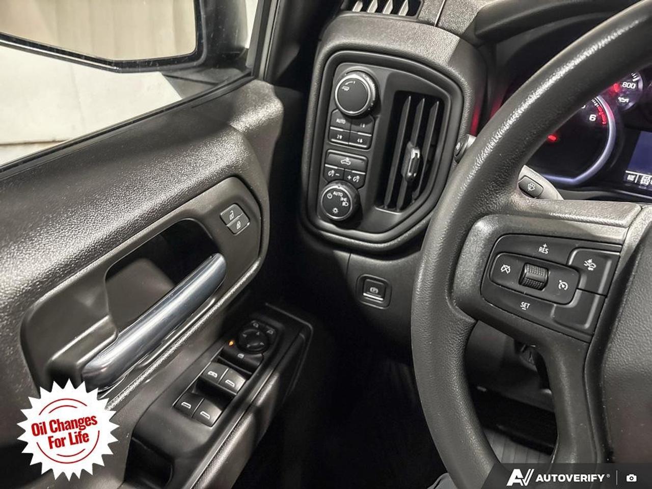 2023 Chevrolet Silverado 1500 Crew Cab Short Box 4-Wheel Drive Custom Trail Boss Photo