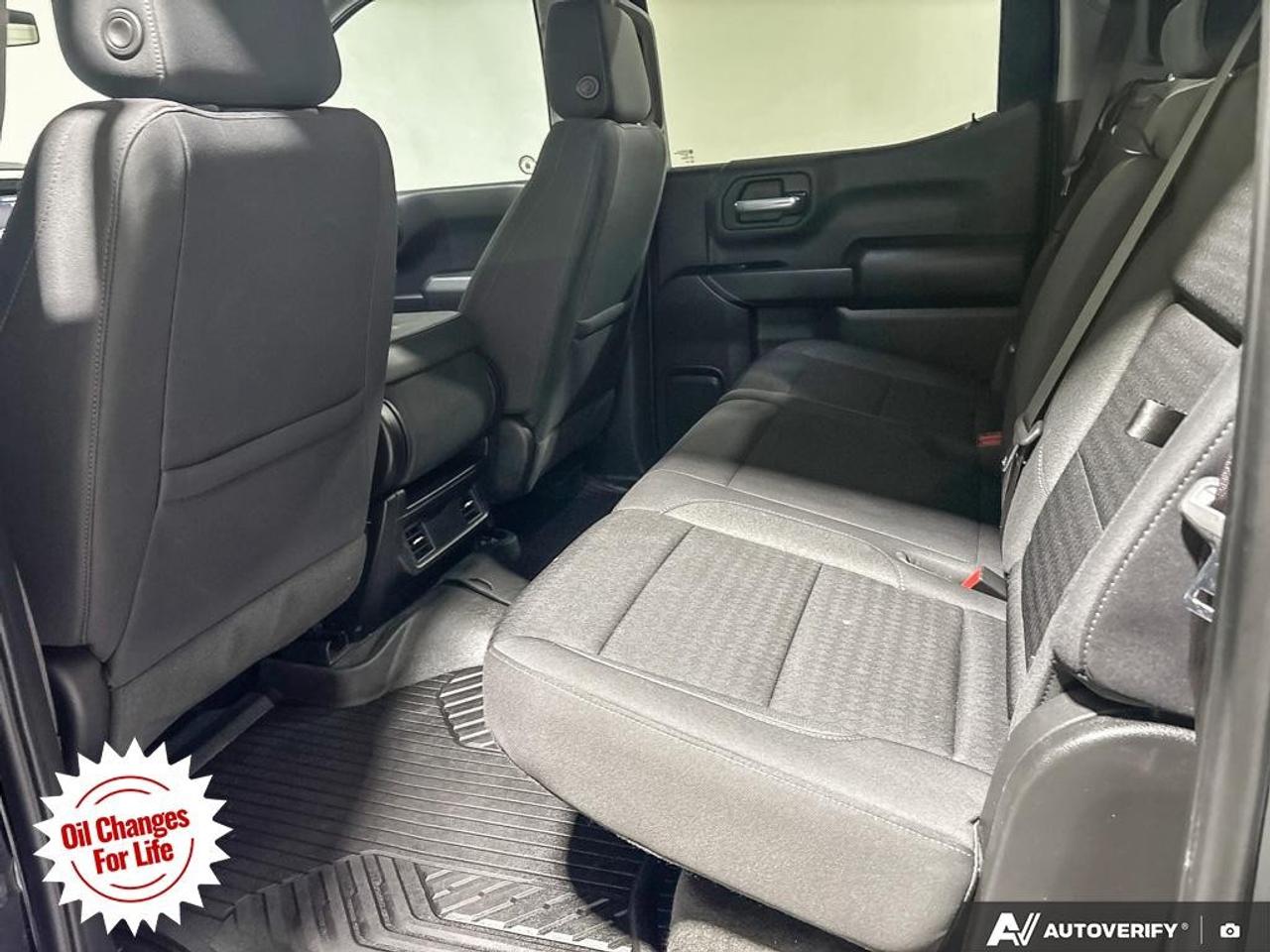 2023 Chevrolet Silverado 1500 Crew Cab Short Box 4-Wheel Drive Custom Trail Boss Photo