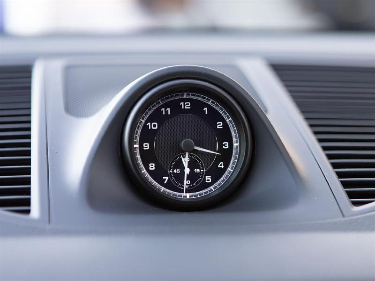 2026 Porsche Macan AWD Photo