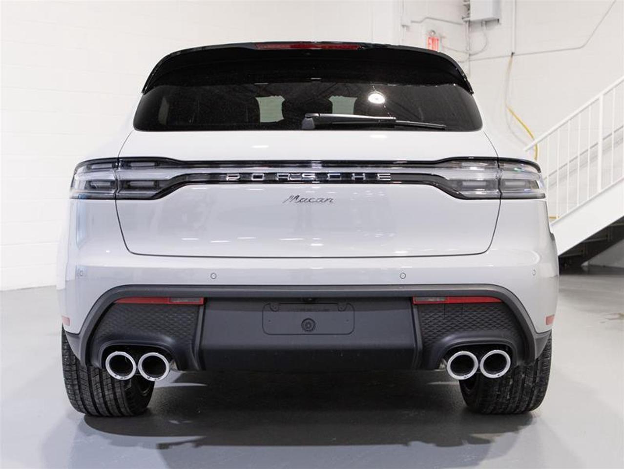 2026 Porsche Macan AWD Photo