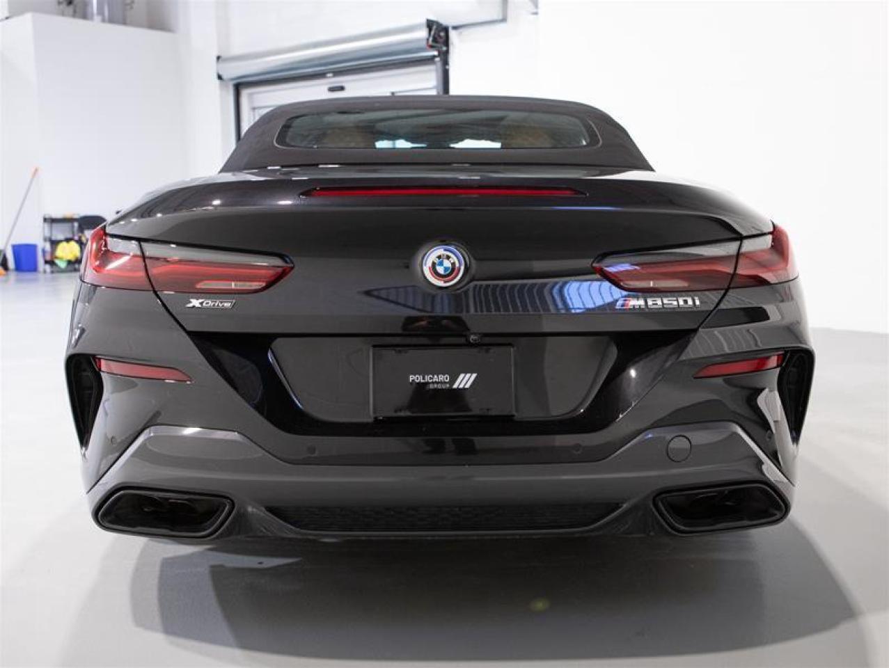 2023 BMW 8 Series xDrive Cabriolet Photo