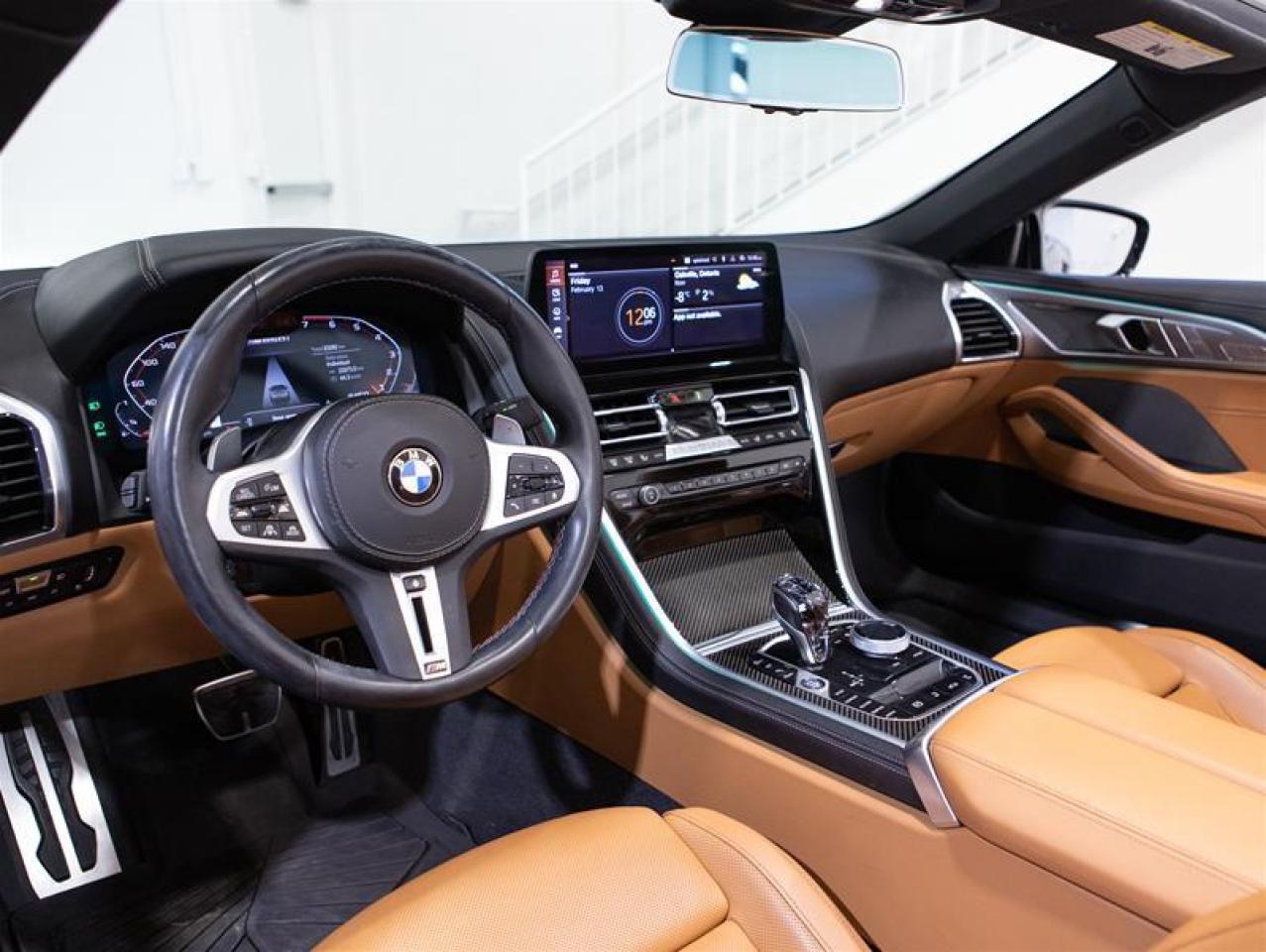 2023 BMW 8 Series xDrive Cabriolet Photo