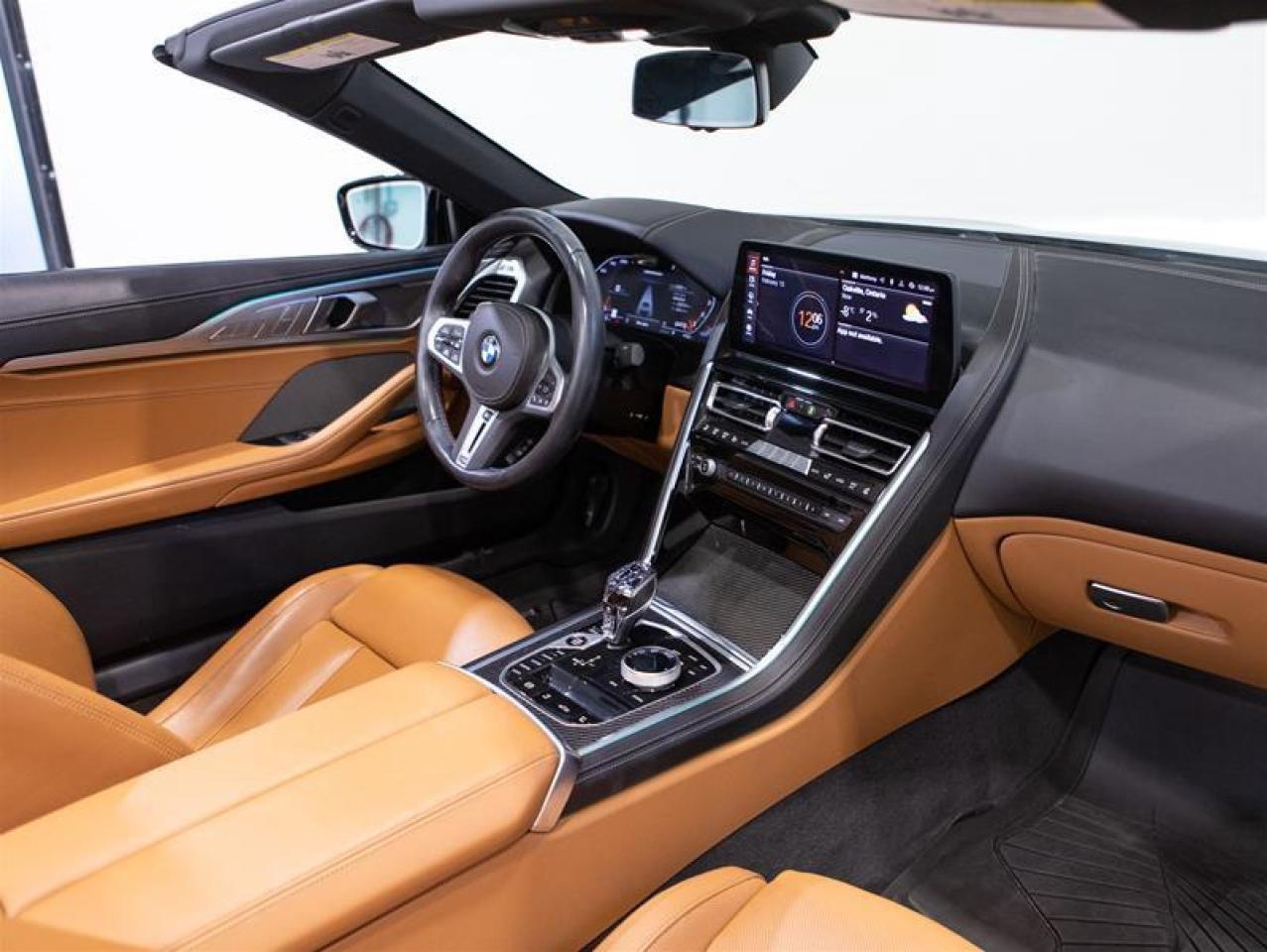 2023 BMW 8 Series xDrive Cabriolet Photo