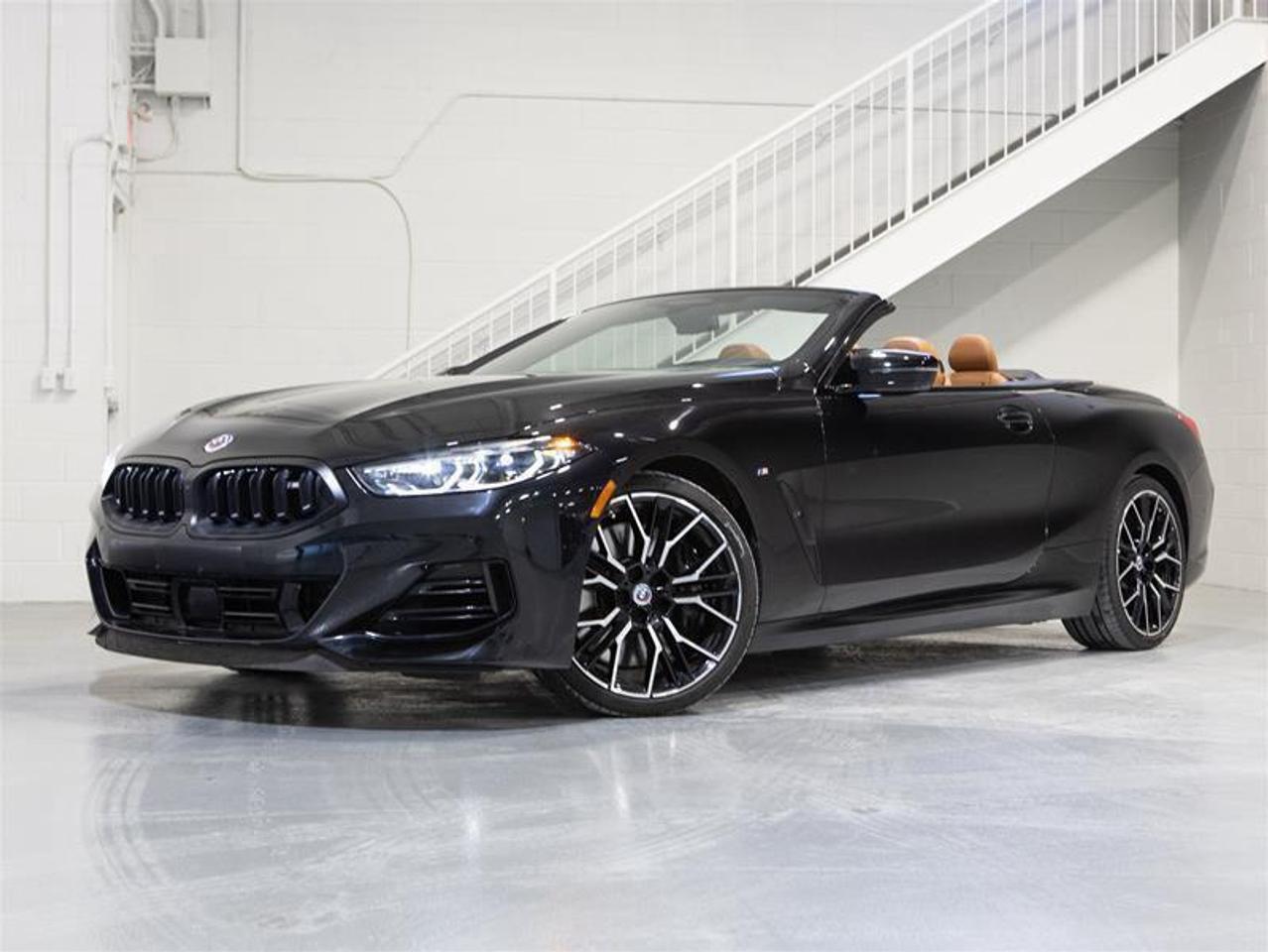 2023 BMW 8 Series xDrive Cabriolet Photo